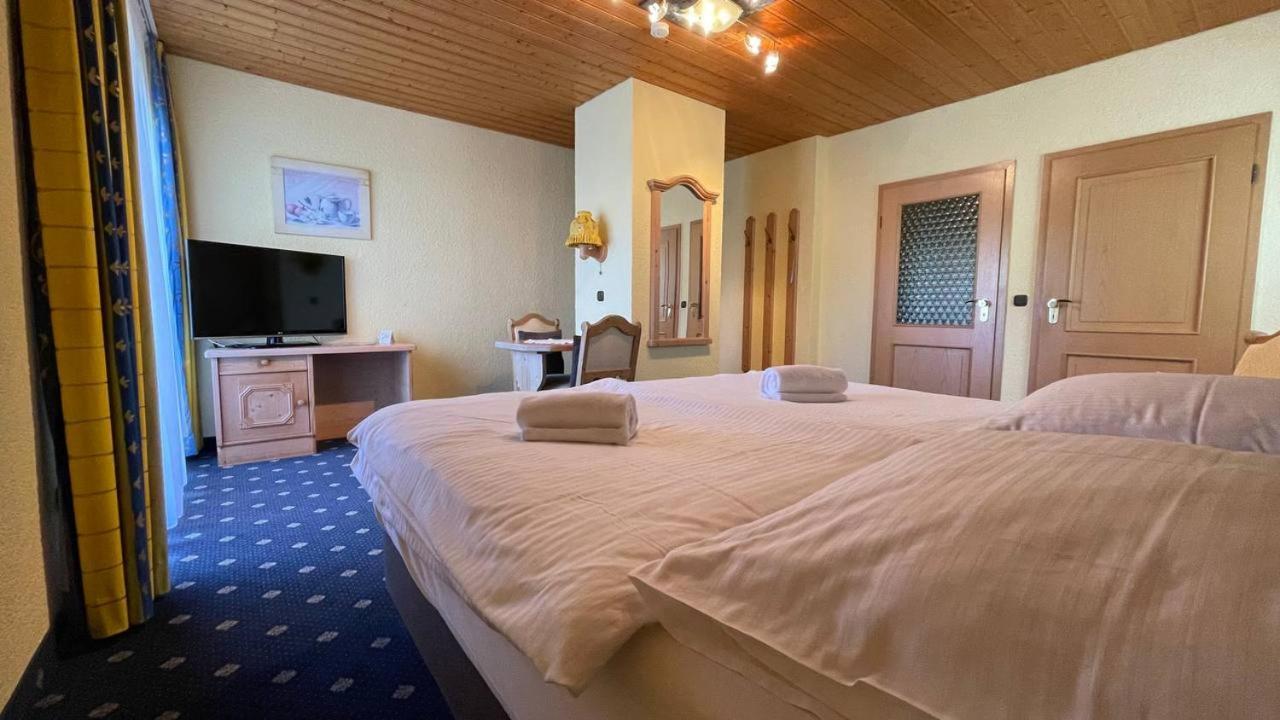 Gaestehaus Forellenhof Pottenstein Esterno foto